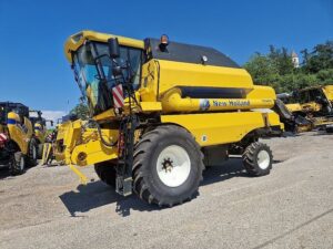 2013 New Holland TC5070 Combine Harvester for Sale